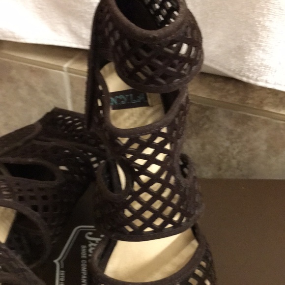 Brown Nyla peep toe shoes - Picture 3 of 5